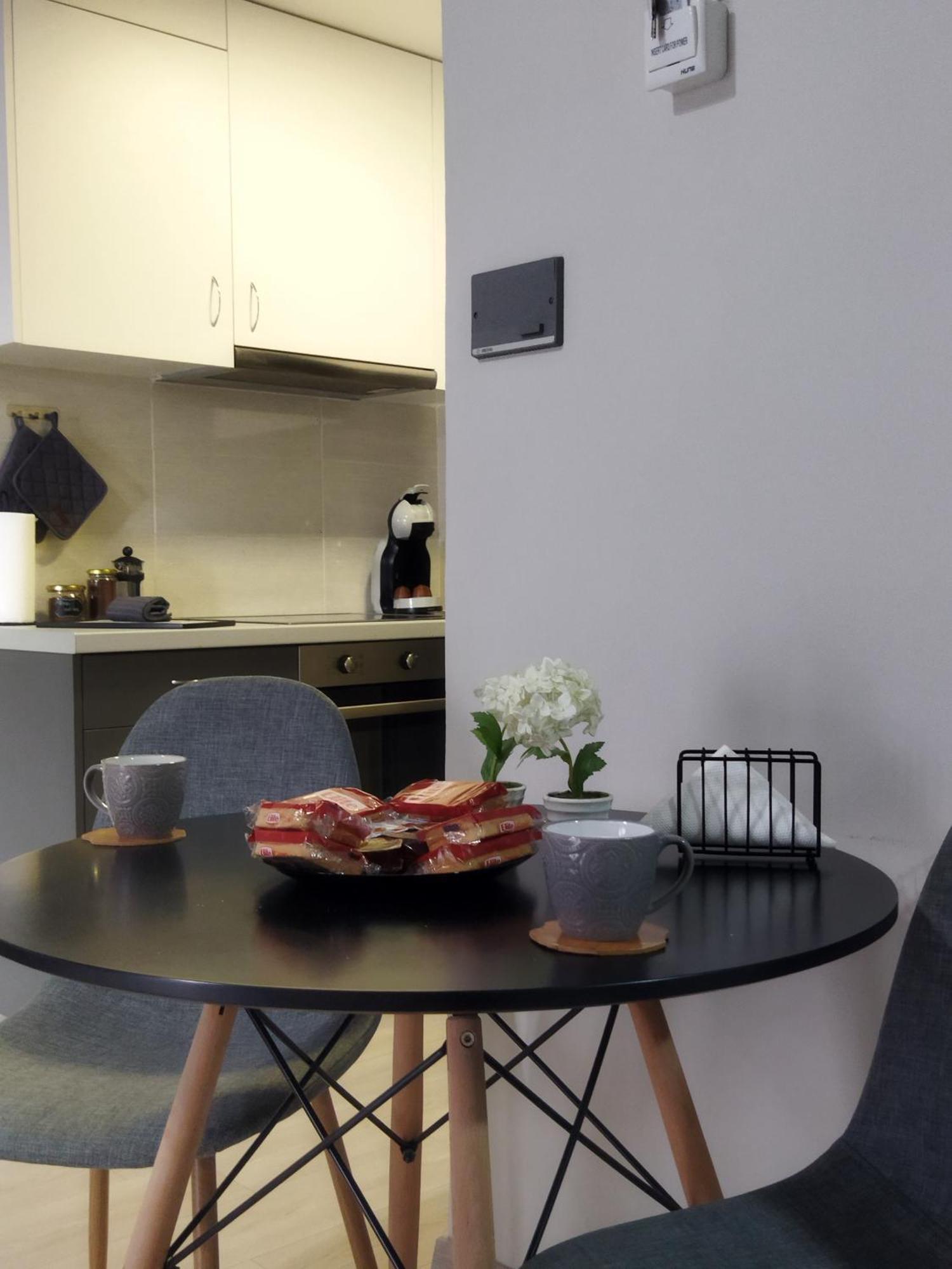 Grey Sense Luxury Apartment Iraklion Buitenkant foto