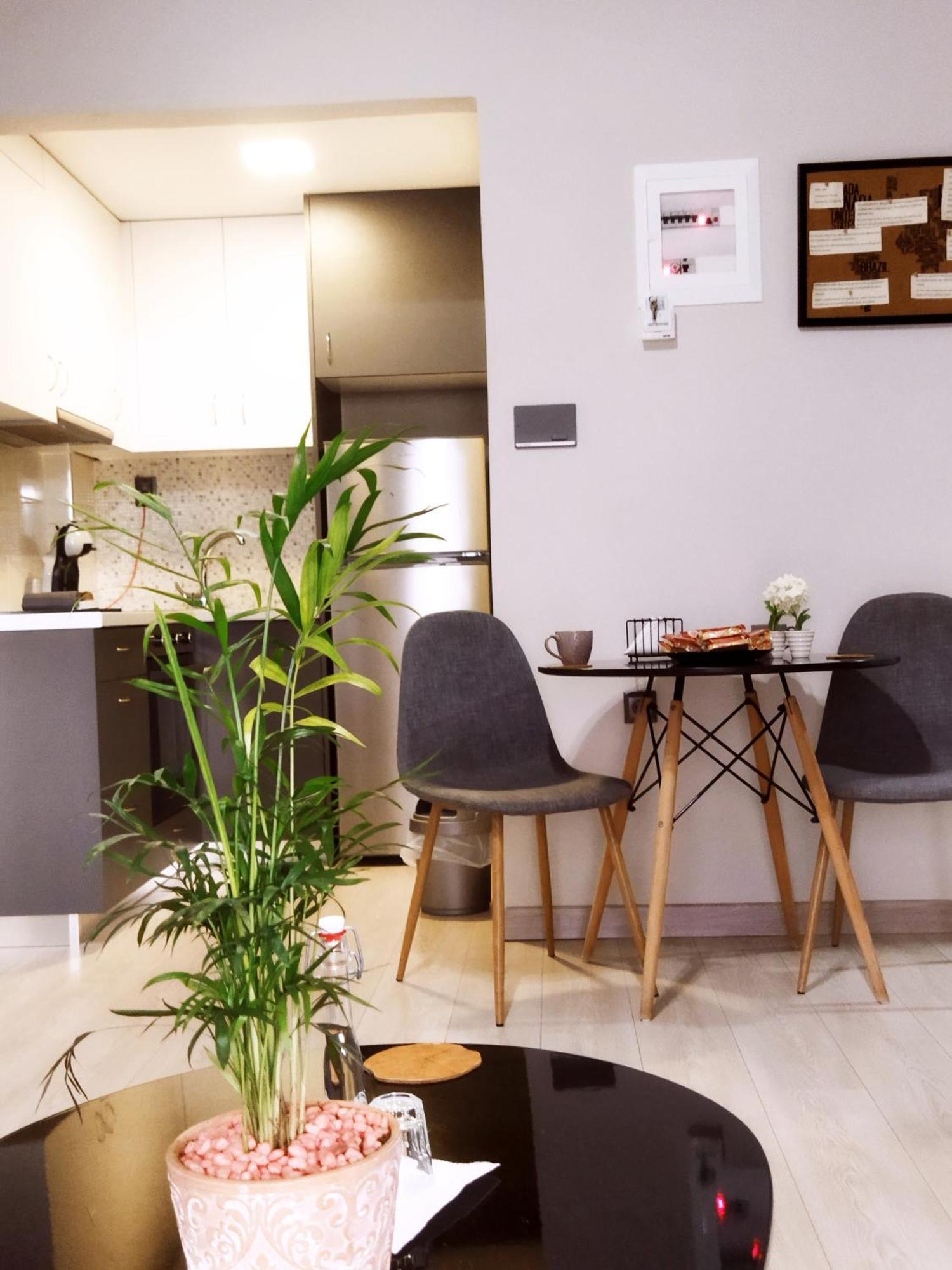 Grey Sense Luxury Apartment Iraklion Buitenkant foto